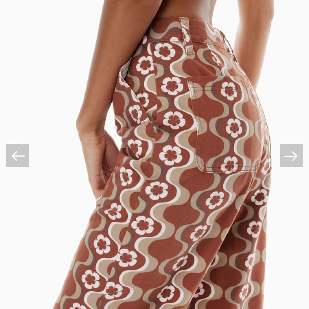 Aritzia Retro Floral Pants - Orange and Cream